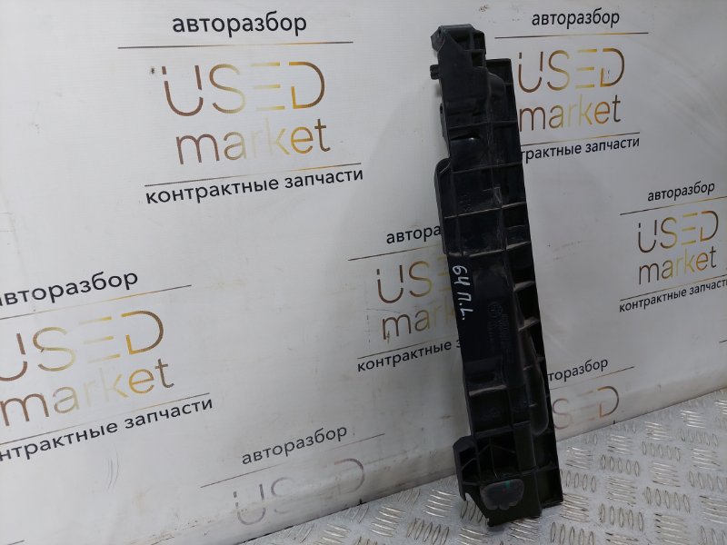 Кронштейн решетки радиатора передний левый 3 2007 E90 2.5 N52B25AE Кронштейн решетки радиатора передний левый 3 2007 E90 2.5 N52B25AE