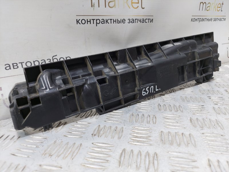 Кронштейн решетки радиатора передний левый 3 2008 E92 2.0 N46B20 Кронштейн решетки радиатора передний левый 3 2008 E92 2.0 N46B20
