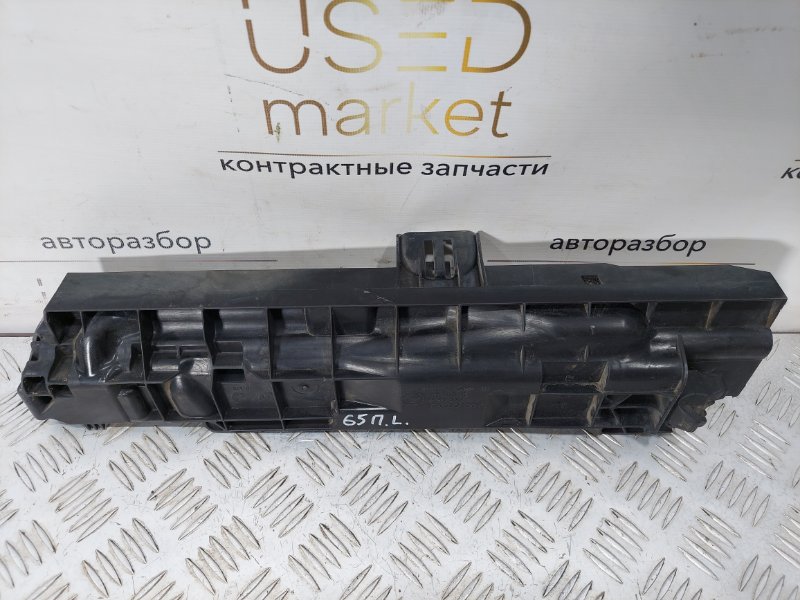 Кронштейн решетки радиатора передний левый 3 2008 E92 2.0 N46B20 Кронштейн решетки радиатора передний левый 3 2008 E92 2.0 N46B20