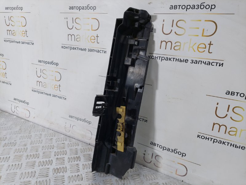 Кронштейн решетки радиатора передний левый 3 2008 E92 2.0 N46B20 Кронштейн решетки радиатора передний левый 3 2008 E92 2.0 N46B20