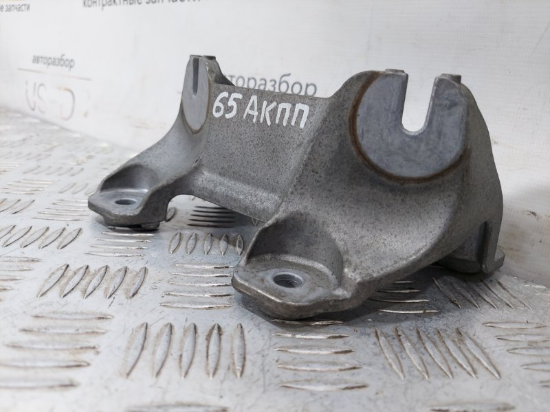 Кронштейн КПП BMW 3 E92 2.0 N46B20 Кронштейн КПП BMW 3 E92 2.0 N46B20
