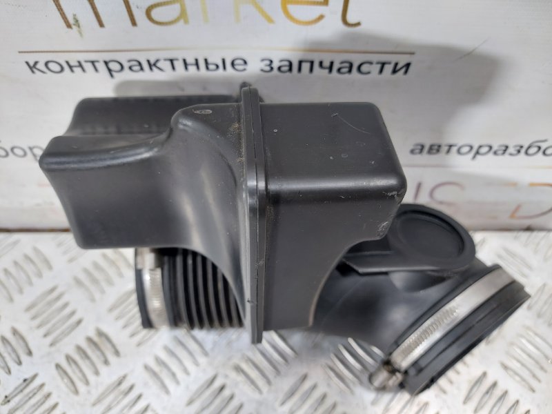 Патрубок воздушного фильтра 3 2007 E90 2.5 N52B25AE