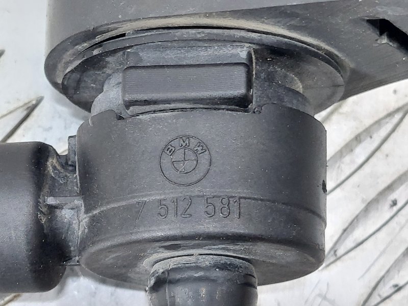 Клапан вентиляции топливного бака 3 2007 E90 2.5 N52B25AE