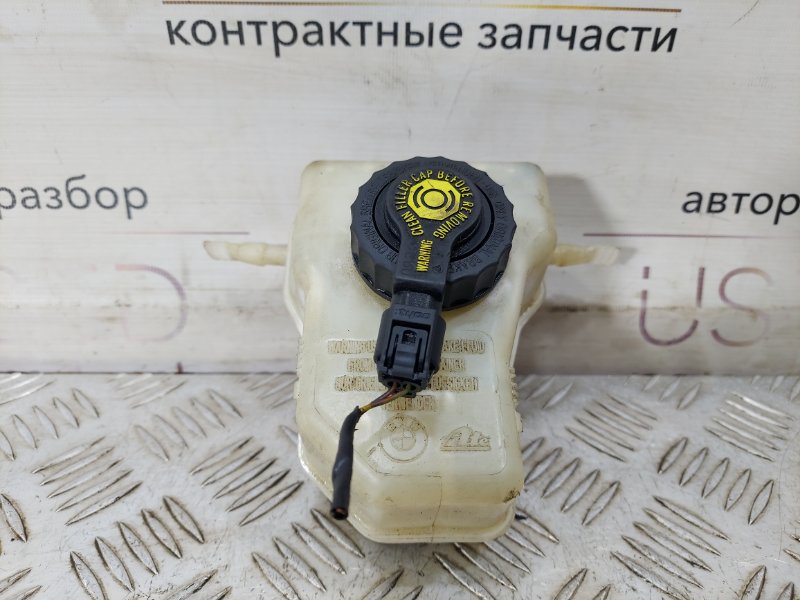 Бачок для тормозной жидкости BMW 3 2007 E90 2.5 N52B25AE 03350886531 контрактная