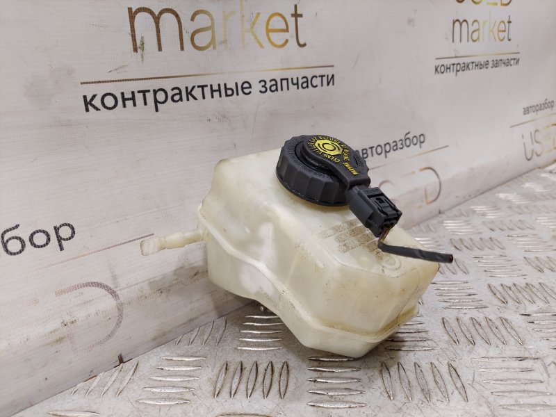 Бачок для тормозной жидкости 3 2007 E90 2.5 N52B25AE