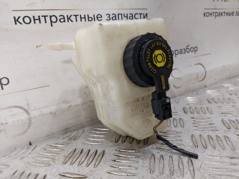 Бачок для тормозной жидкости 3 2008 E92 2.0 N46B20 Бачок для тормозной жидкости 3 2008 E92 2.0 N46B20