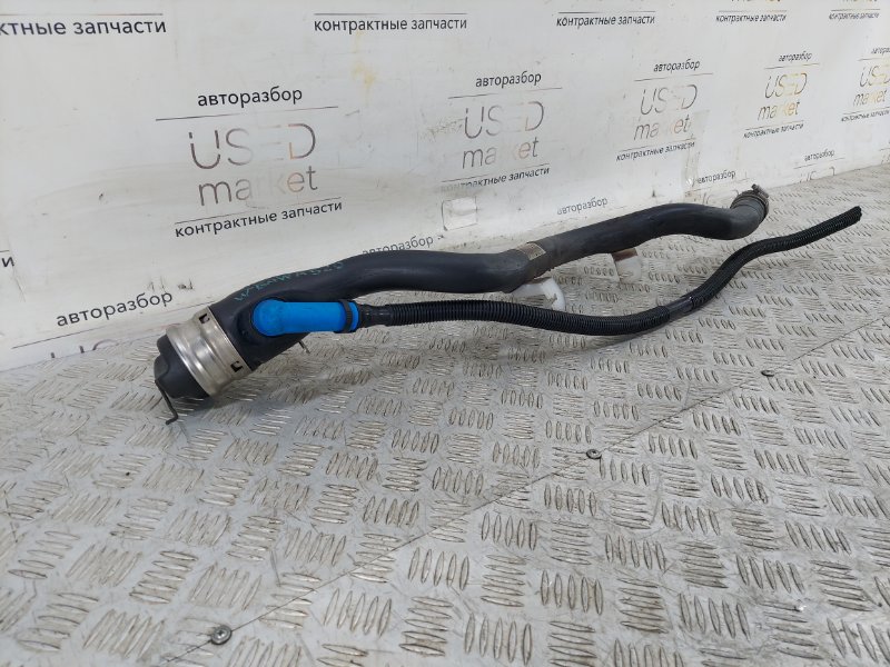 Горловина топливного бака 3 2008 E92 2.0 N46B20 Горловина топливного бака 3 2008 E92 2.0 N46B20