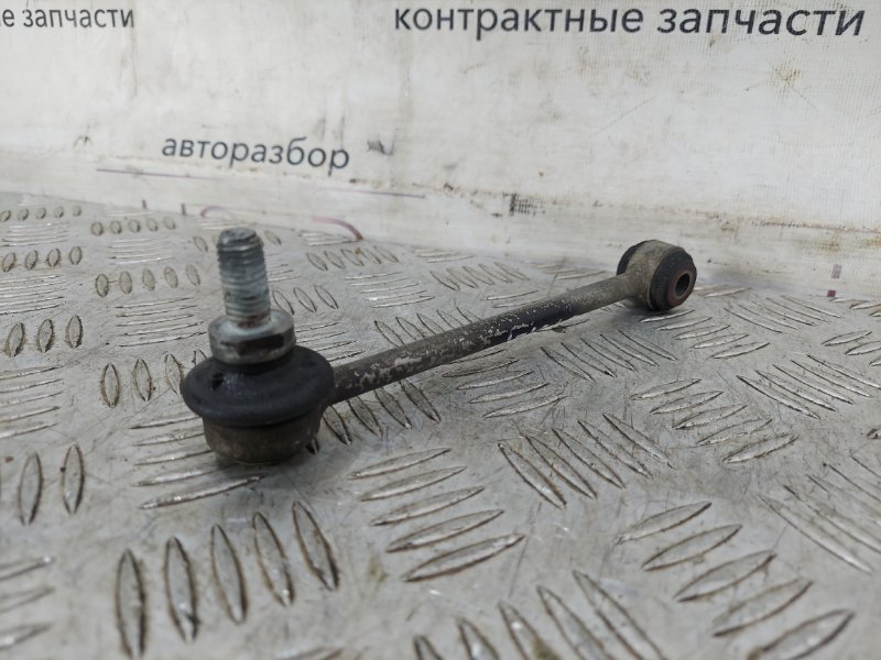 Стойка стабилизатора задняя левая 3 2007 E90 2.5 N52B25AE Стойка стабилизатора задняя левая 3 2007 E90 2.5 N52B25AE