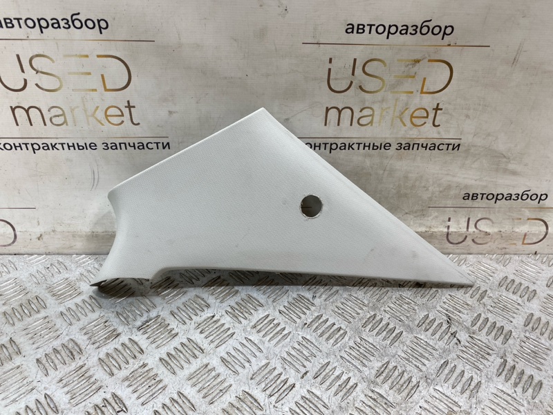 Обшивка стойки задняя Rapid 2013 1.4 CAXA