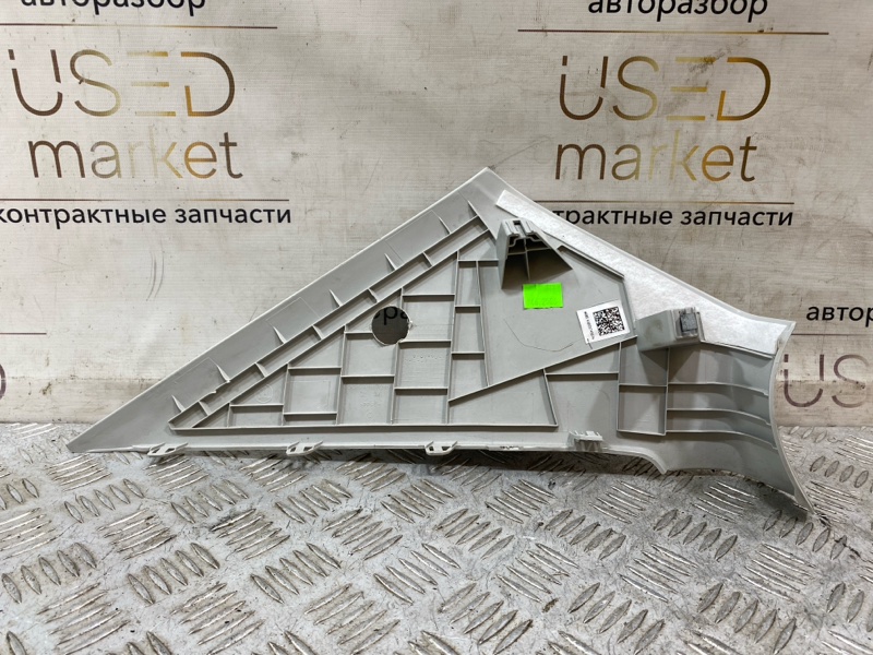 Обшивка стойки задняя Rapid 2013 1.4 CAXA