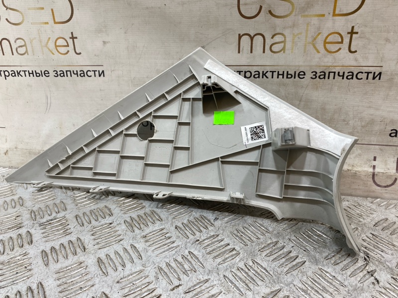 Обшивка стойки задняя Rapid 2013 1.4 CAXA