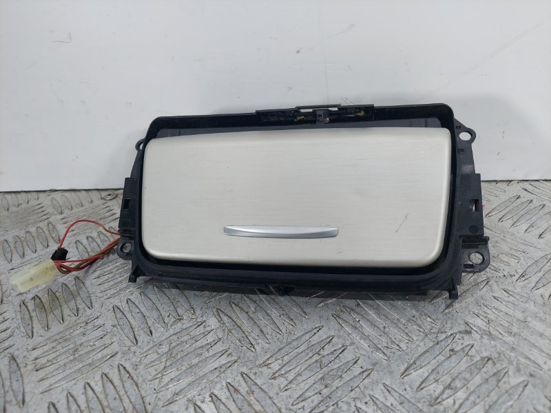Пепельница BMW 3 E90 2.5 N52B25AE