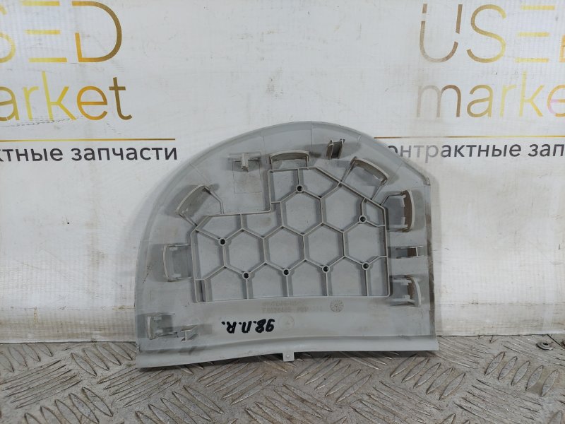 Накладка торпедо передняя правая Roomster 2007 1.4 BXW