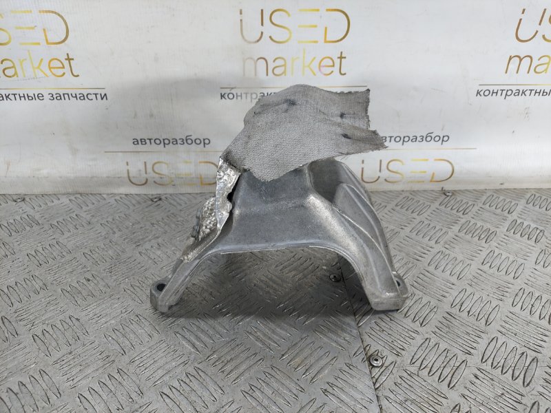 Кронштейн двигателя передний правый Q5 2014 8R 2.0 CNC Кронштейн двигателя передний правый Q5 2014 8R 2.0 CNC