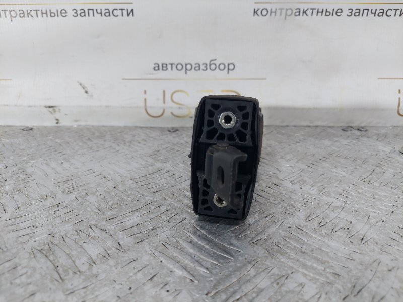 Ограничитель двери задний правый Q5 2011 8R 2.0 CDNC