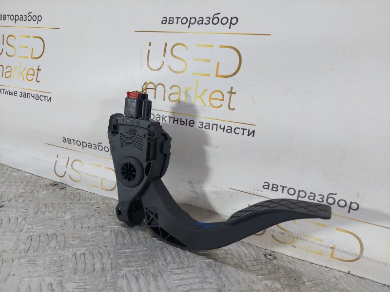Педаль газа Q5 2013 8R 2.0 CNC
