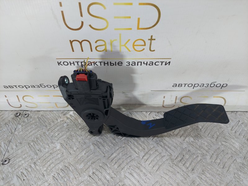 Педаль газа Q5 2013 8R 2.0 CNC