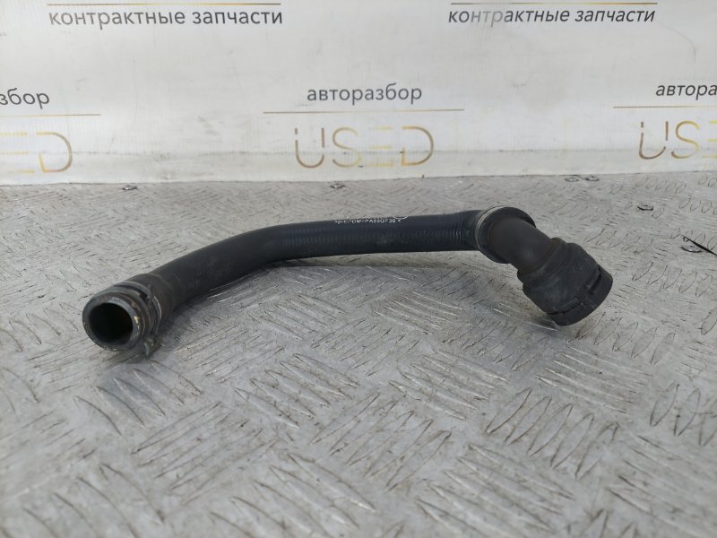 Патрубок системы охлаждения Audi Q5 2013 8R 2.0 CNC 8R0819332G контрактная