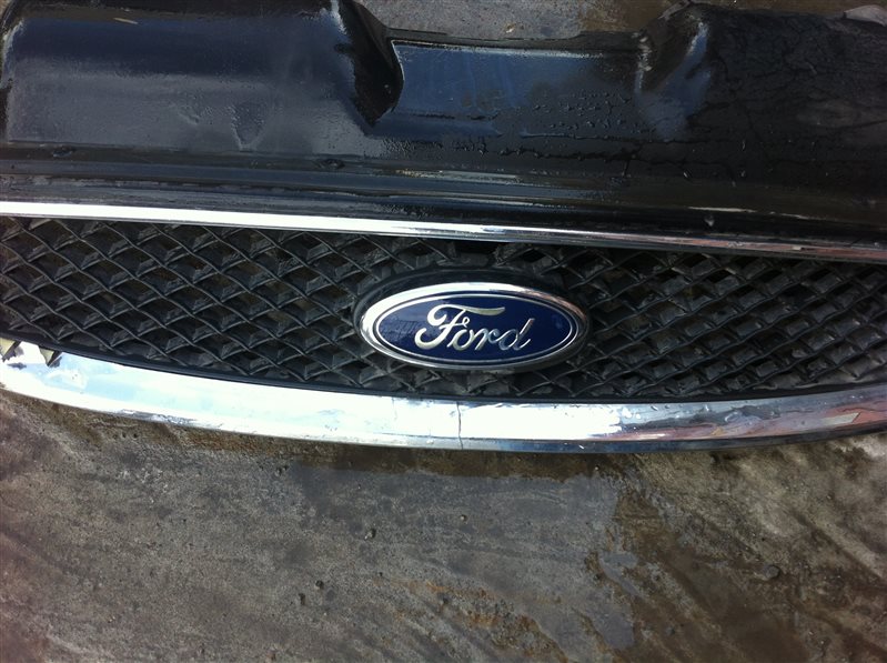 Решетка радиатора Ford Focus