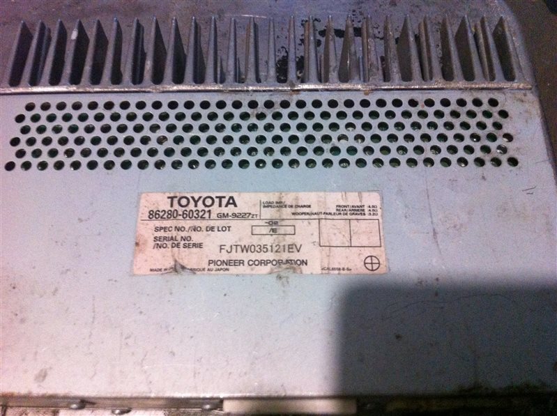 Усилитель звука Toyota Land Cruiser 100