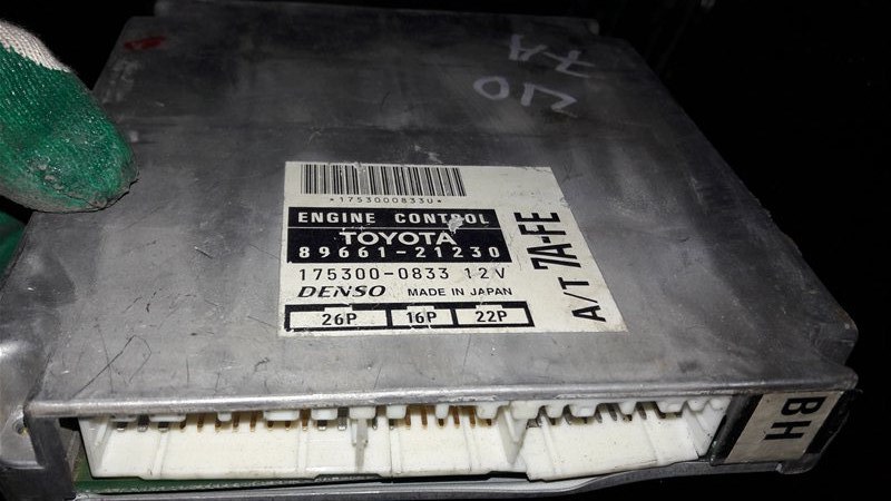 Блок управления двс Toyota Carina AT211 7AFE 2001