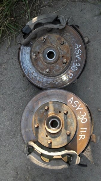 Поворотный кулак, ступица Toyota Camry SV35, SV30, SV32, SV33, SV40 3SFE, 4SFE 1992 передний