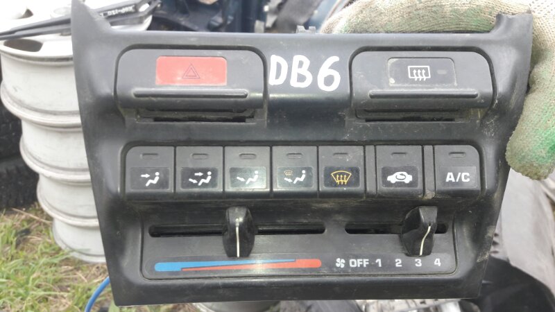 Блок управления климат-контролем Honda Integra DB6 ZC 1999