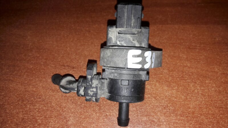 Клапан вентиляции бензобака Bmw 525I E39 M52TU 1999