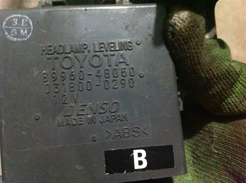Блок управления фар Lexus Rx330