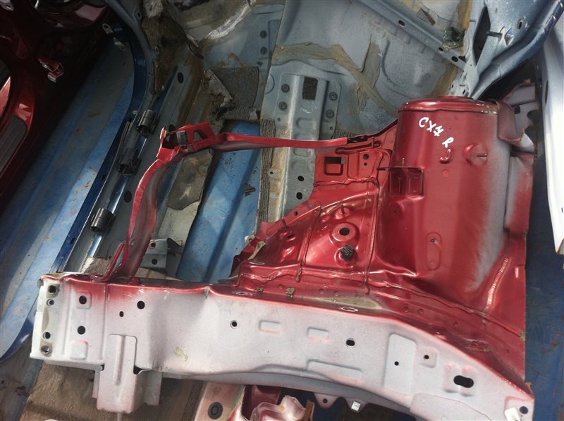 Лонжерон Mazda Cx7 правый Лонжерон Mazda Cx7 правый