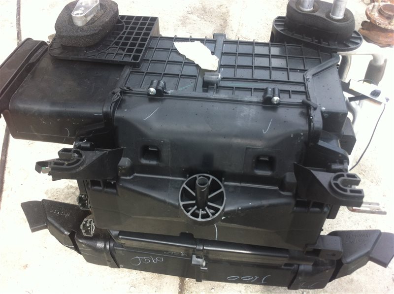 Корпус печки Mitsubishi Pajero Sport KH0 2010