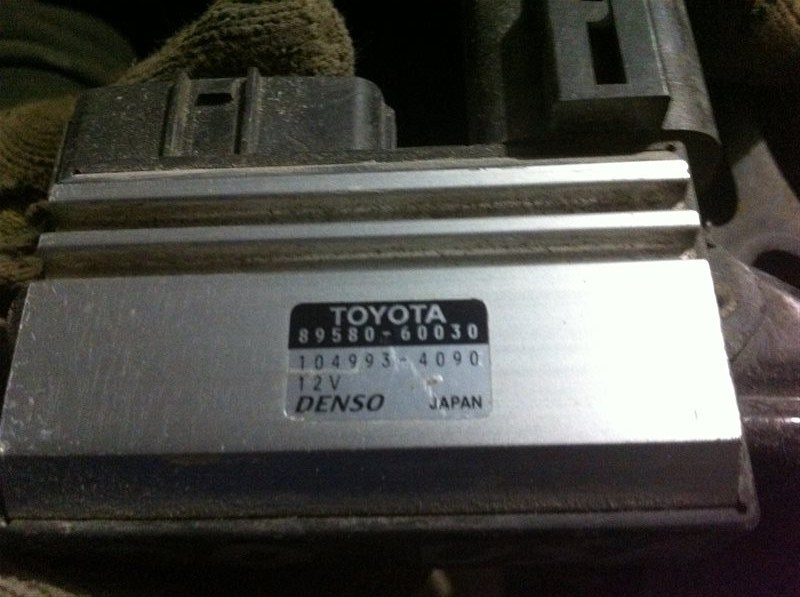 Блок управления форсунками Toyota Land Cruiser 100