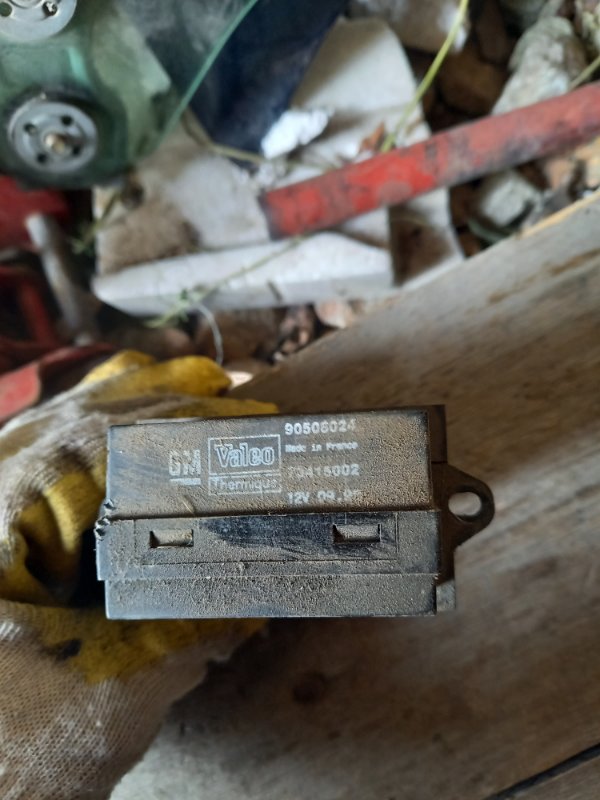 Резистор реостат отопителя печки Opel Vectra 31, 35 X20XEV 1999