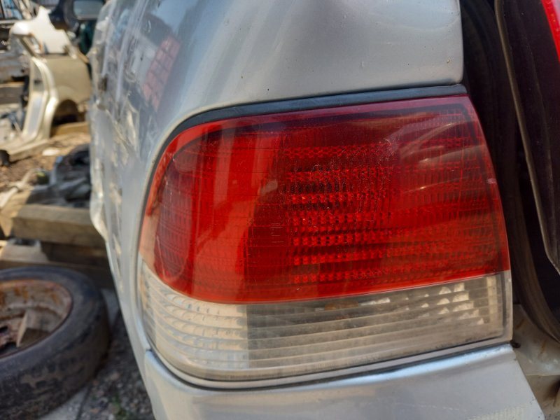 Стоп Nissan Sunny FB15, FNB15 QG15DE, QG13DE 2001 левый