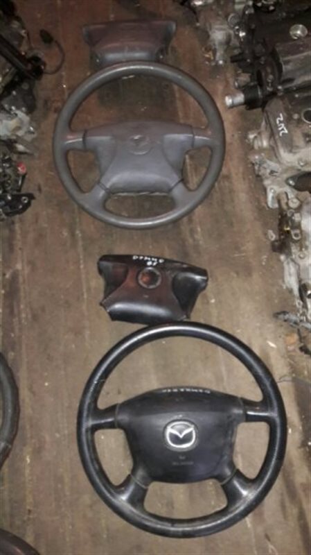 Подушка безопасности водителя Mazda Demio DW3W B3 2001