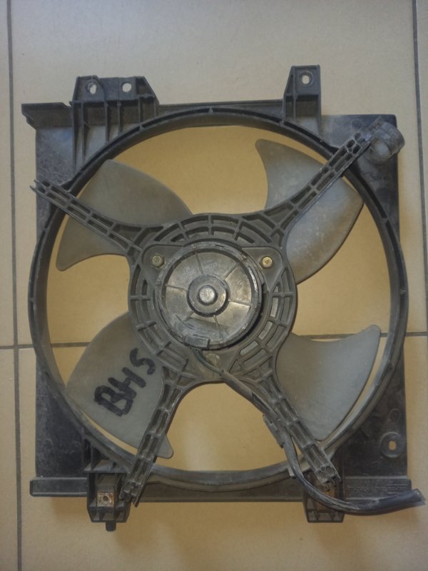 Вентилятор охлаждения радиатора Subaru Legacy BE5 BH5 EJ205 2000