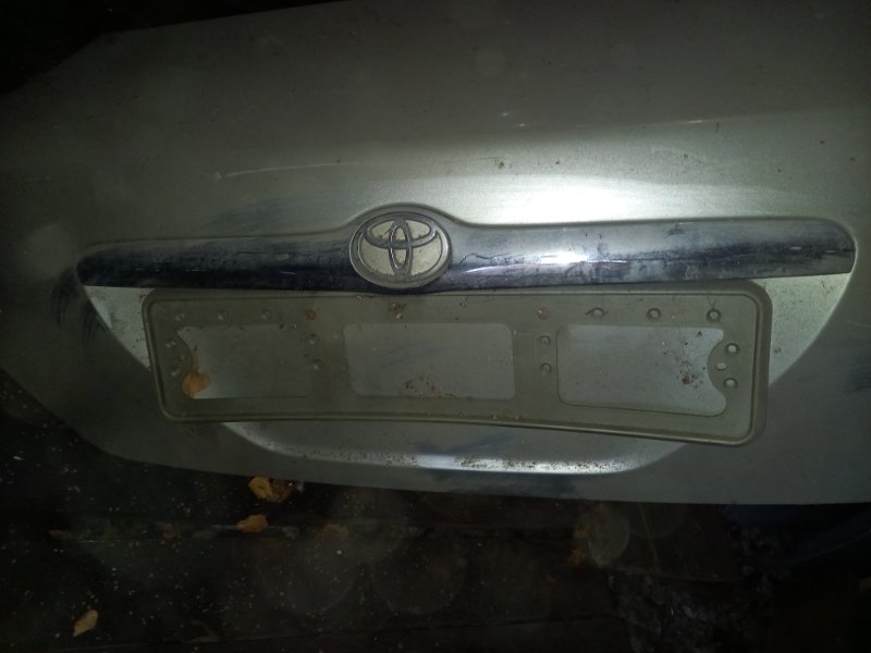 Накладка на крышку багажника Toyota Mark Ii GX110,GX115 1GFE 2001