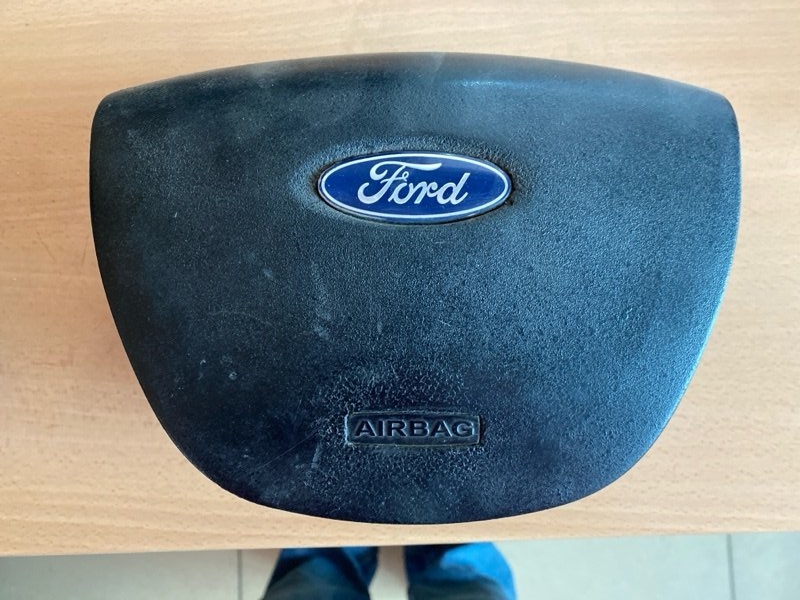 Накладка подушки безопасности Ford Focus 2 2009