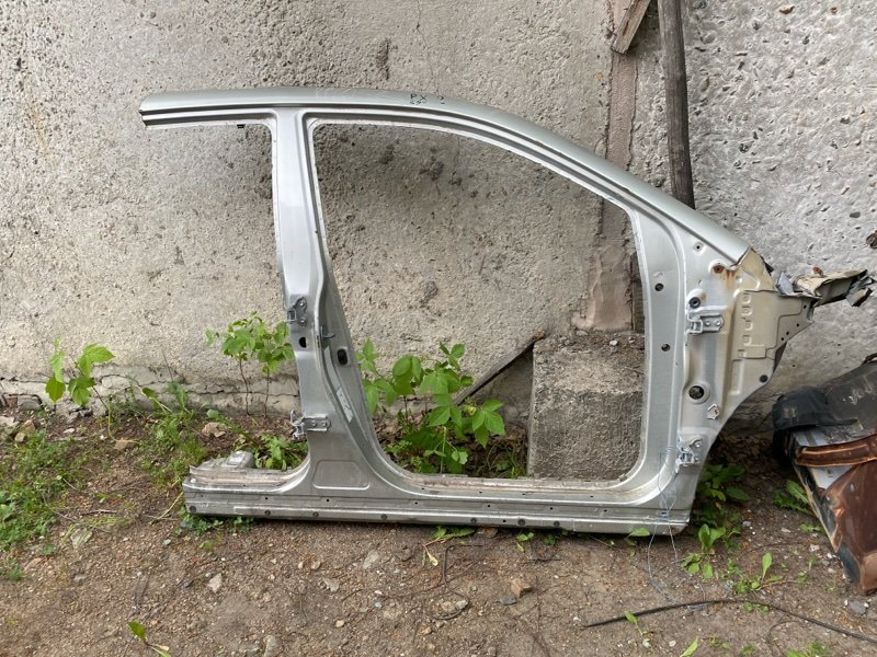 Порог кузовной Lexus RX330 30 правый (б/у)