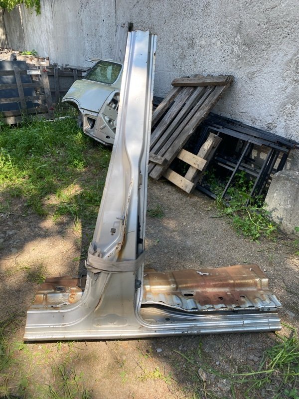 СТОЙКА КУЗОВА Nissan Serena PC24 левая (б/у)