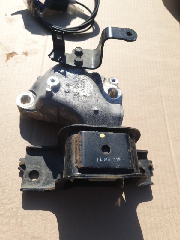 Подушка акпп Honda Fit GP5 LEB-3037735 2014