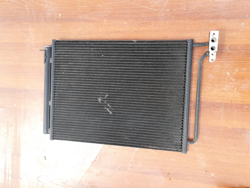 Радиатор кондиционера Bmw X5 E53 N62B44 2005