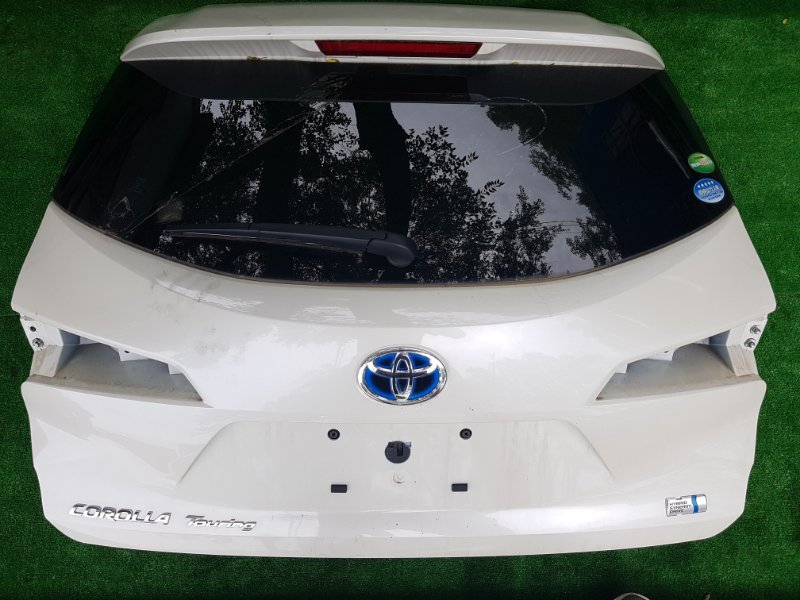 Дверь багажника Toyota Corolla Touring ZWE211W 2ZR-FXE 2019 задняя