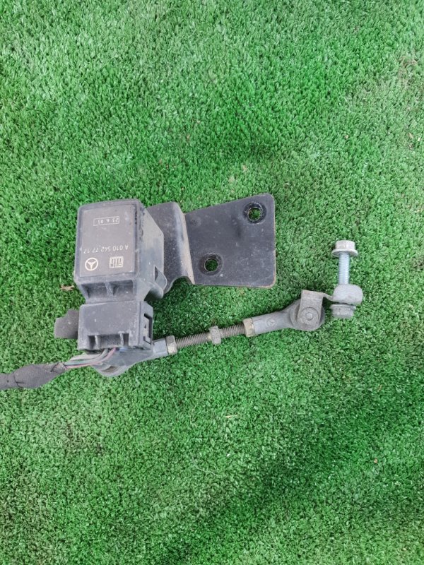 Датчик высоты дорожного просвета Mercedes Benz Ml 500 W164.175 113.964 30 702635 2005 передний правый