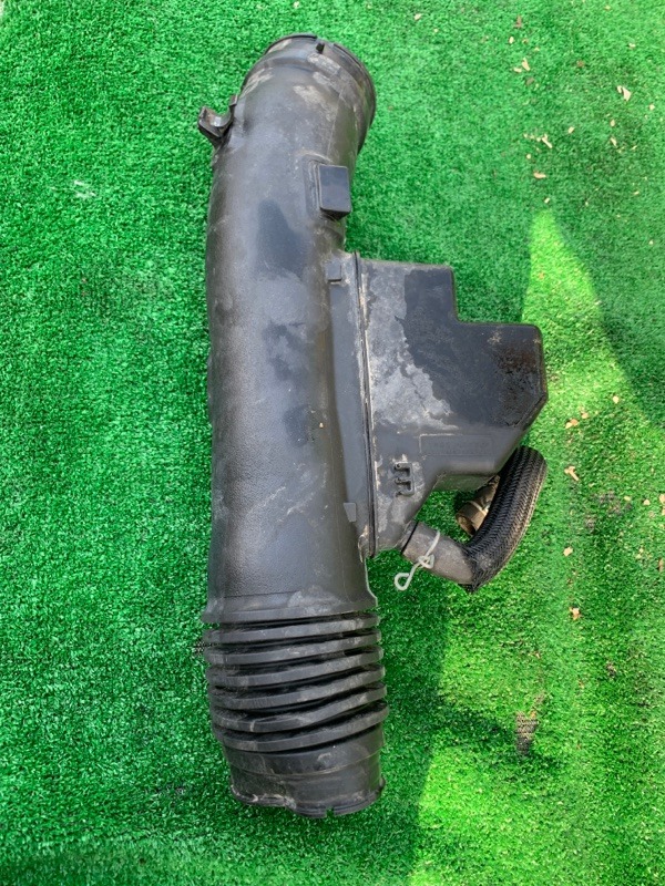 Патрубок воздушн.фильтра Toyota Crown GRS210-AETXH 4GRFSE 2500CC 24-VALVE DOHC EFI 12.2012