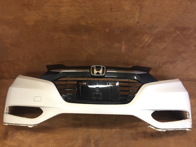 Бампер Honda Vezel RU2 L15B 2015 передний