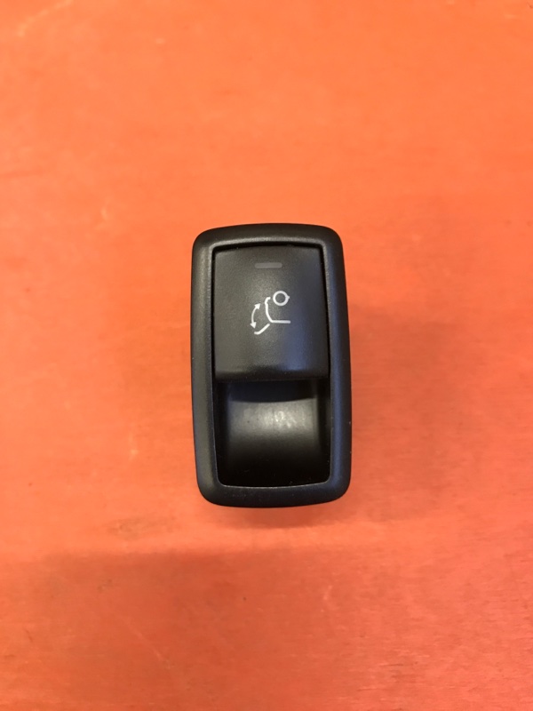 Кнопка открывания багажника Mercedes Benz Ml 500 W164.175 113.964 2005 передняя правая