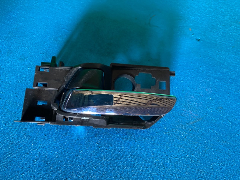 Ручка двери внутренняя Honda Vezel RU3 LEB 2014 задняя левая