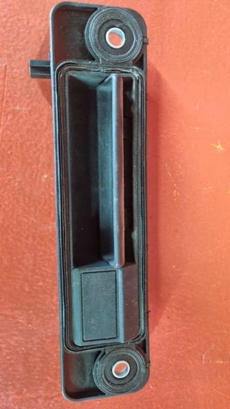 Кнопка открывания багажника Mercedes Benz Ml 350 W164 M272E35 2006 задняя