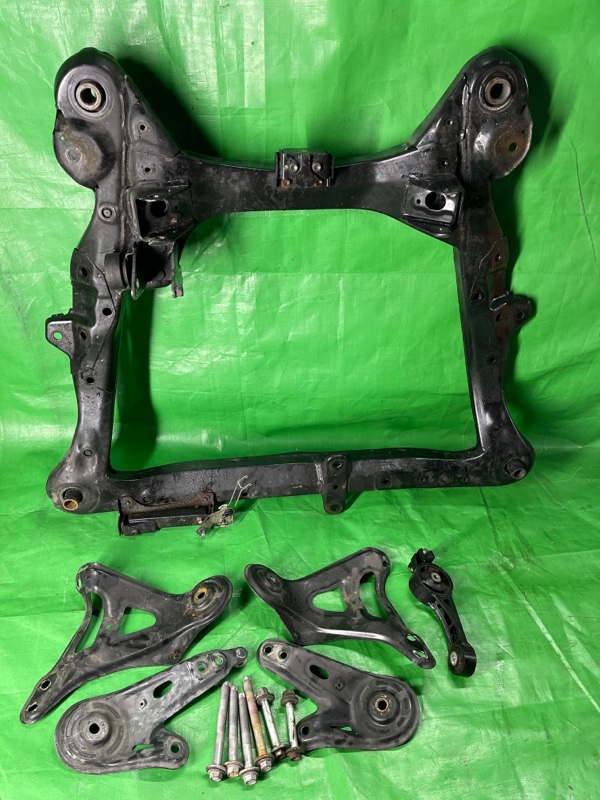 Балка под двс Lexus Rx450 GYL16 2GR-FXE